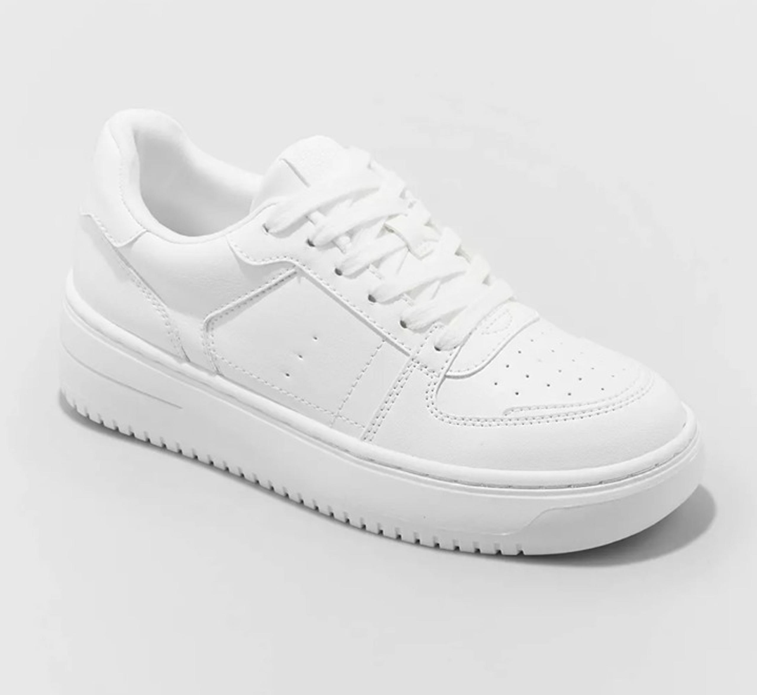 NWT Wild Fable Women's Lola White Lace-Up Sneakers with Memory Foam Insole 8.5