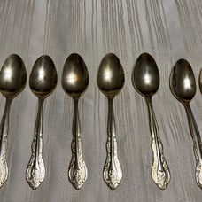 International Silver Service For 8 Gold Plated Flatware set. 40 Pieces