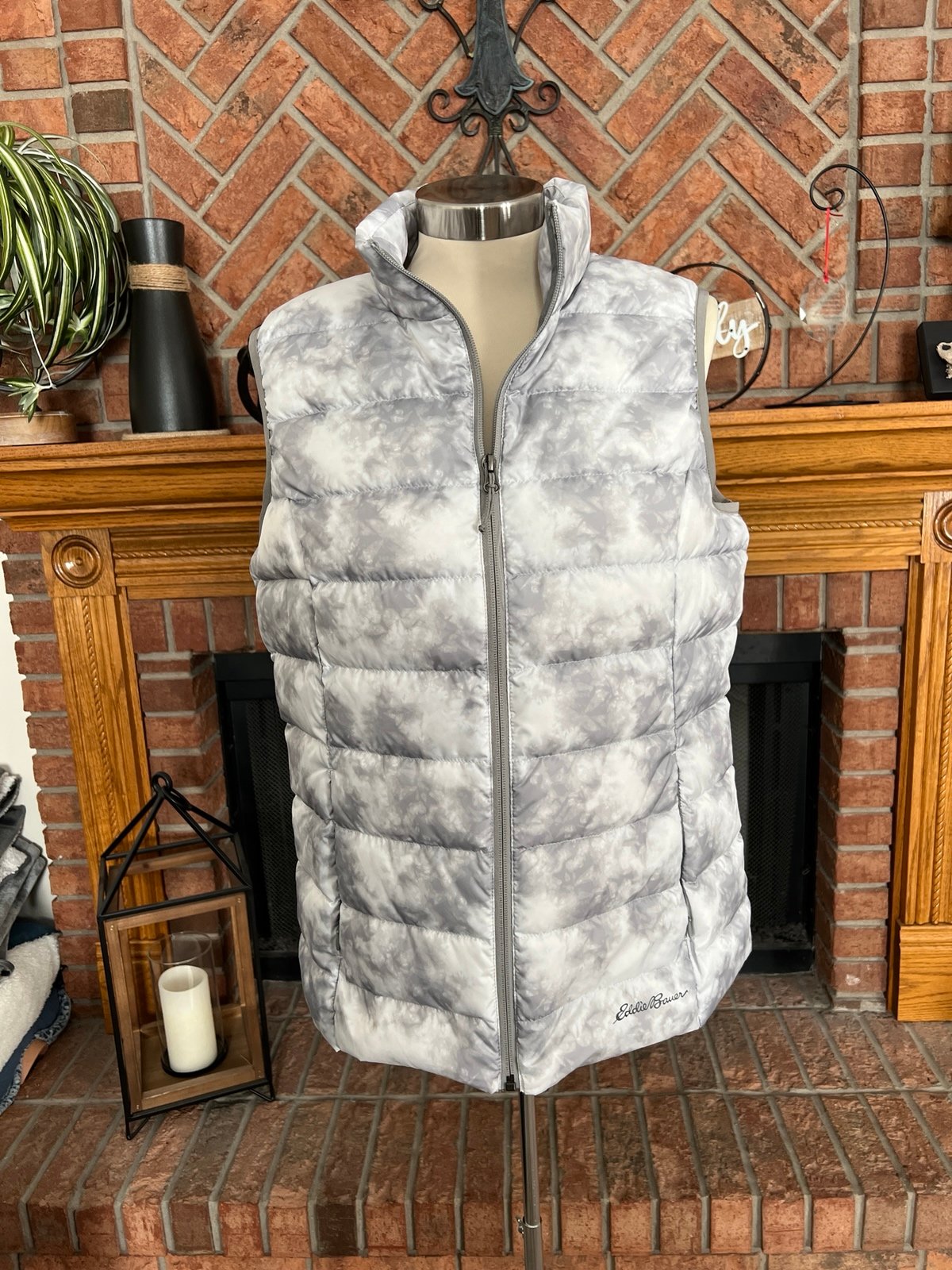 Eddie Bauer Snow Cirruslite Down Vest NWT L