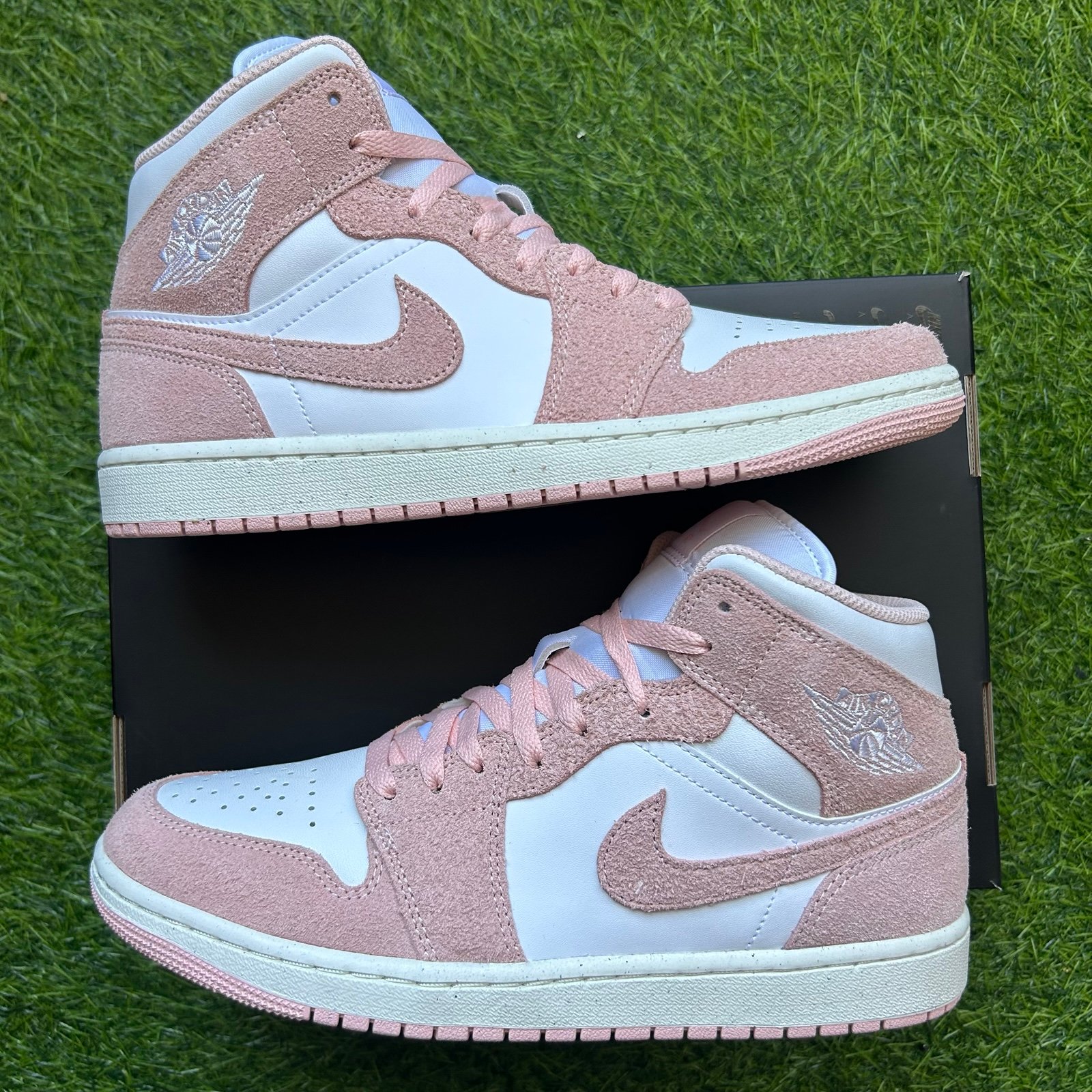 NEW Jordan 1 Mid SE Legend Pink Men’s Size 9.5
