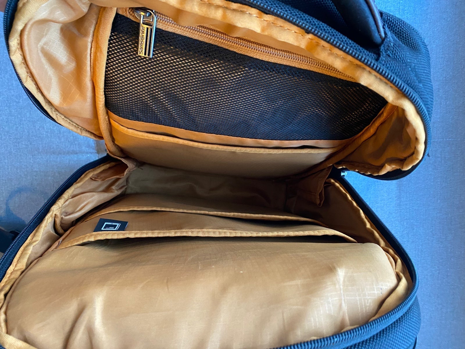 Samsonite Slim Black/orange interior backpack sales