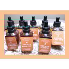 Bath & Body Works Honeysuckle & Peach Spritz Wallflowers Fragrance Refill (x8)