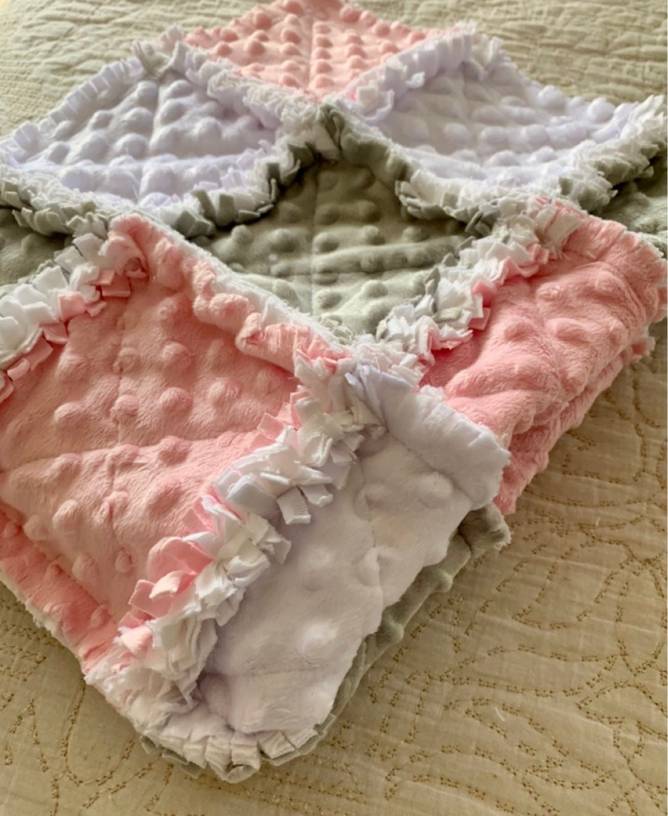 Baby girl rag quit stroller blanket