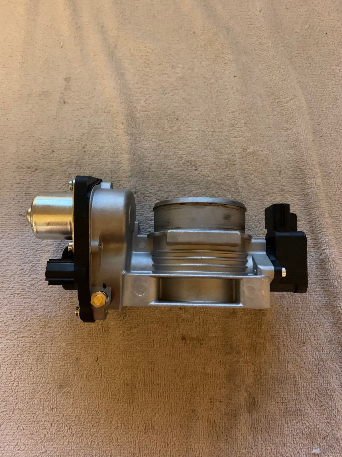 Fuel Injection Throttle Body for Explorer, Flex, Taurus, MKT+More S20020.