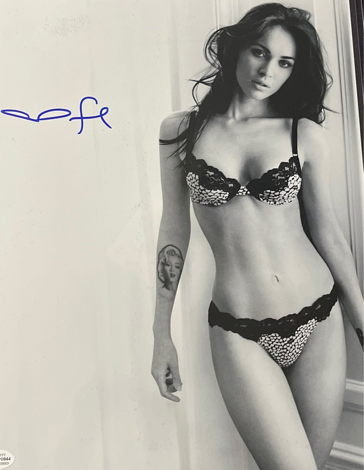 Megan Fox 11x14 Photo Autographed w/COA