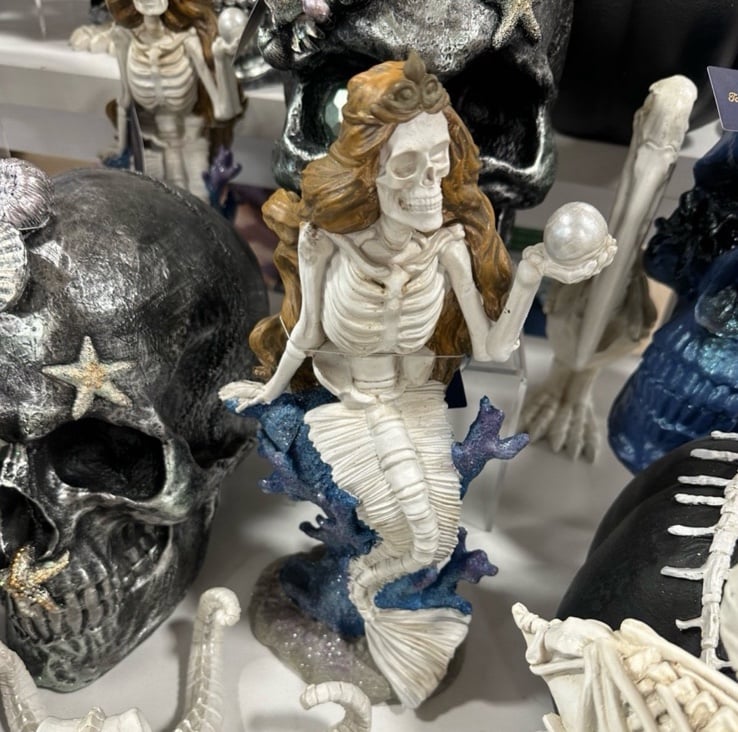 Halloween mermaid skeleton decor