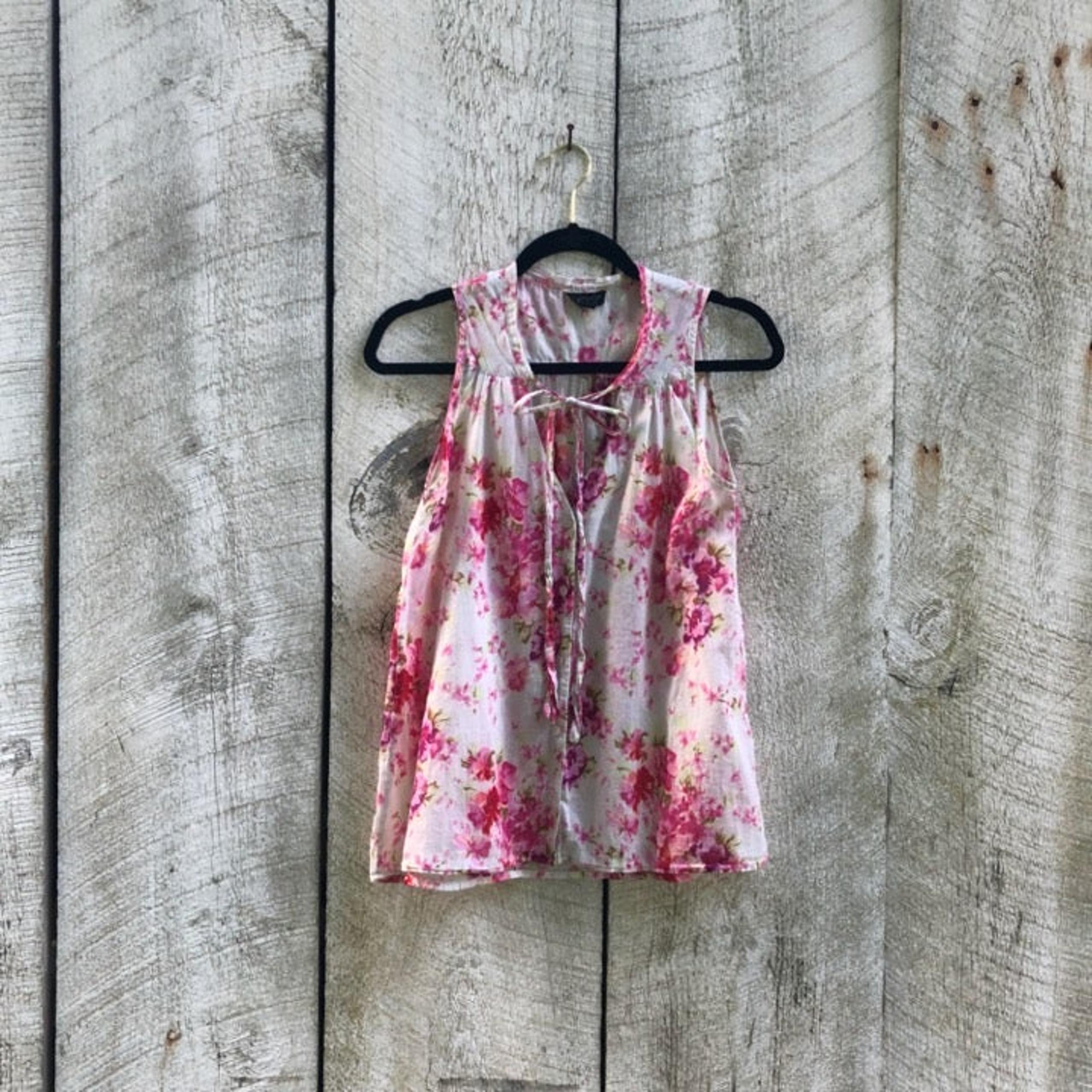 Topshop floral button down tank top
