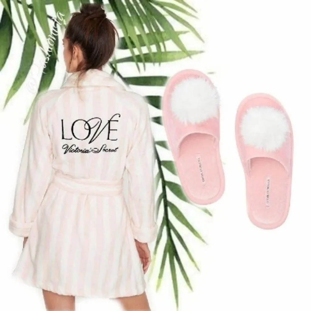 NEW (M.L) VS Cozy Soft Short Robe + Slippers in Medium