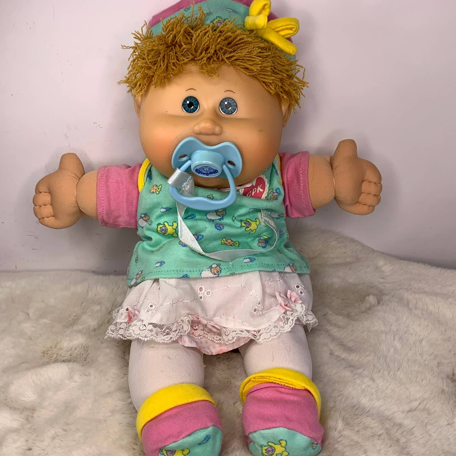 Cabbage Patch 2004 Doll With Original Clothing 17''