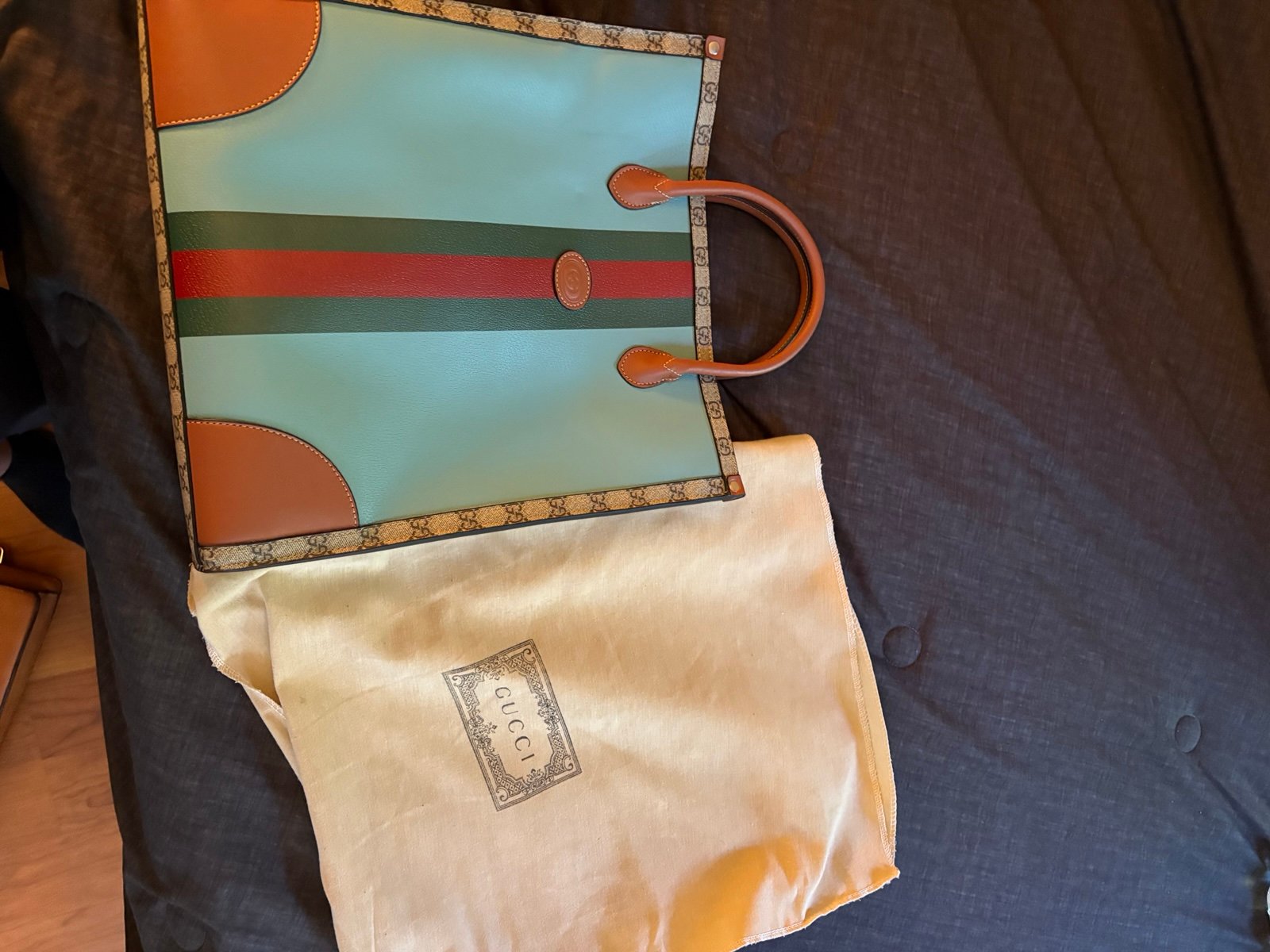 Handbag