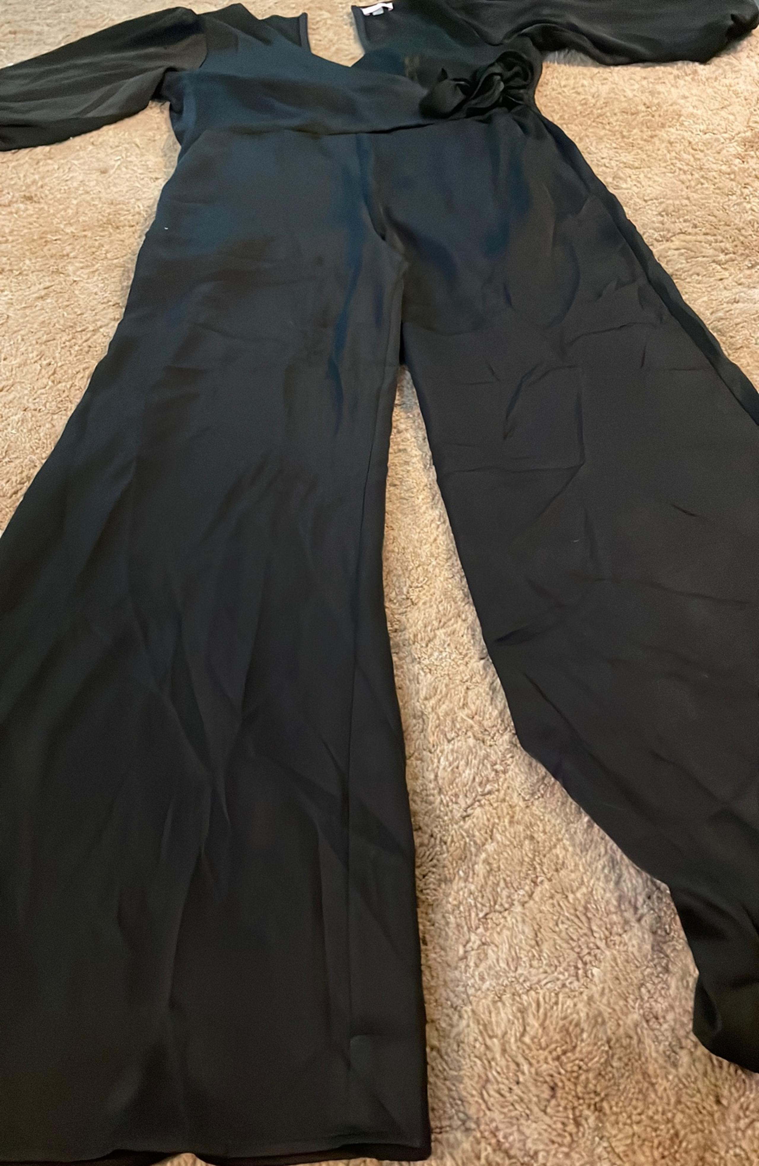 Women’s pant suit