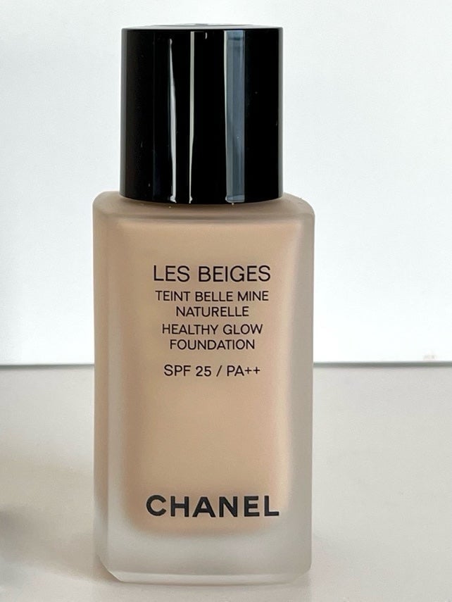 Chanel Les Beiges Healthy Glow Foundation N°20 NEW