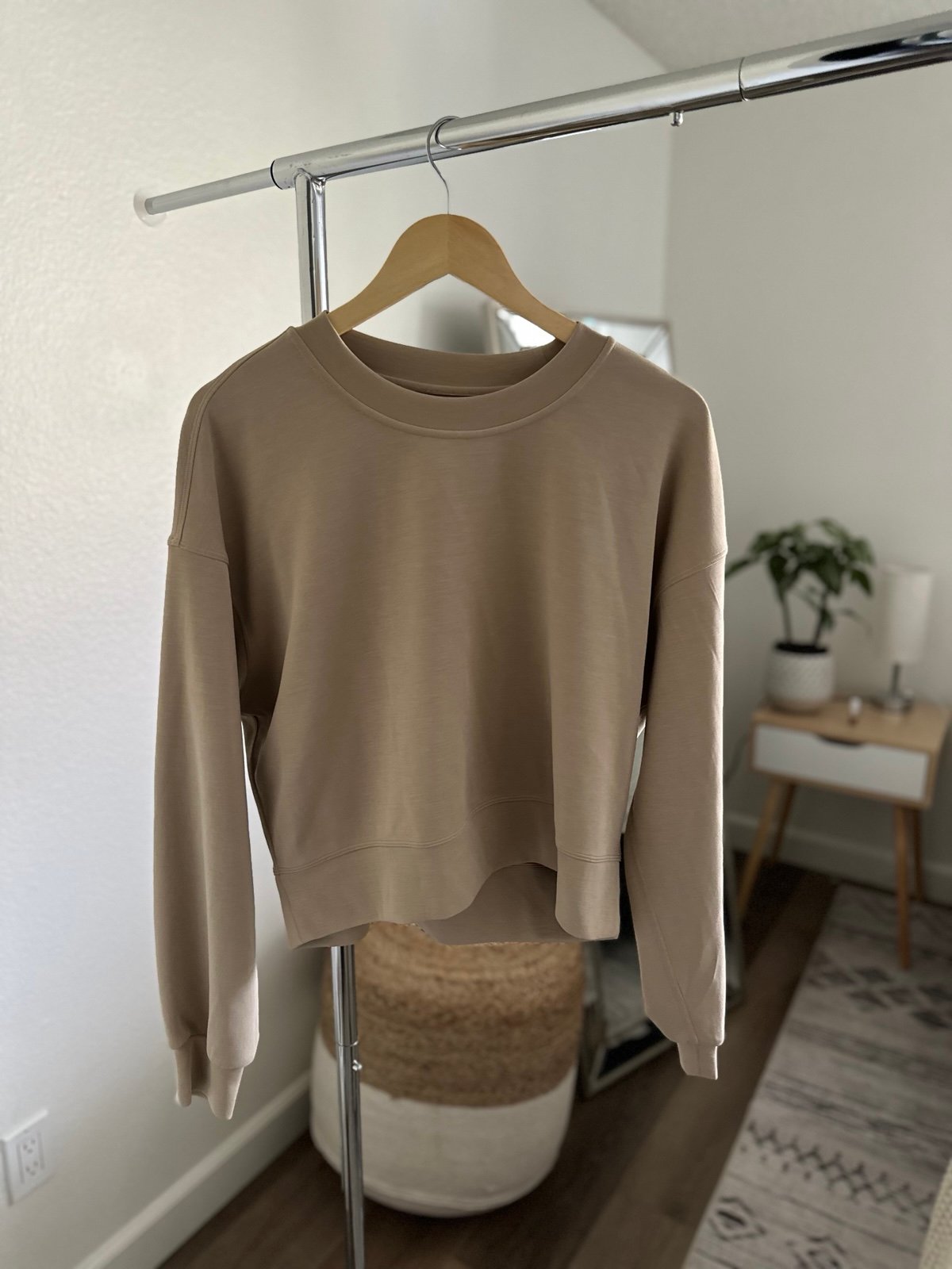 Lululemon Softstreme Perfectly Oversized Cropped Crew LIKE NEW