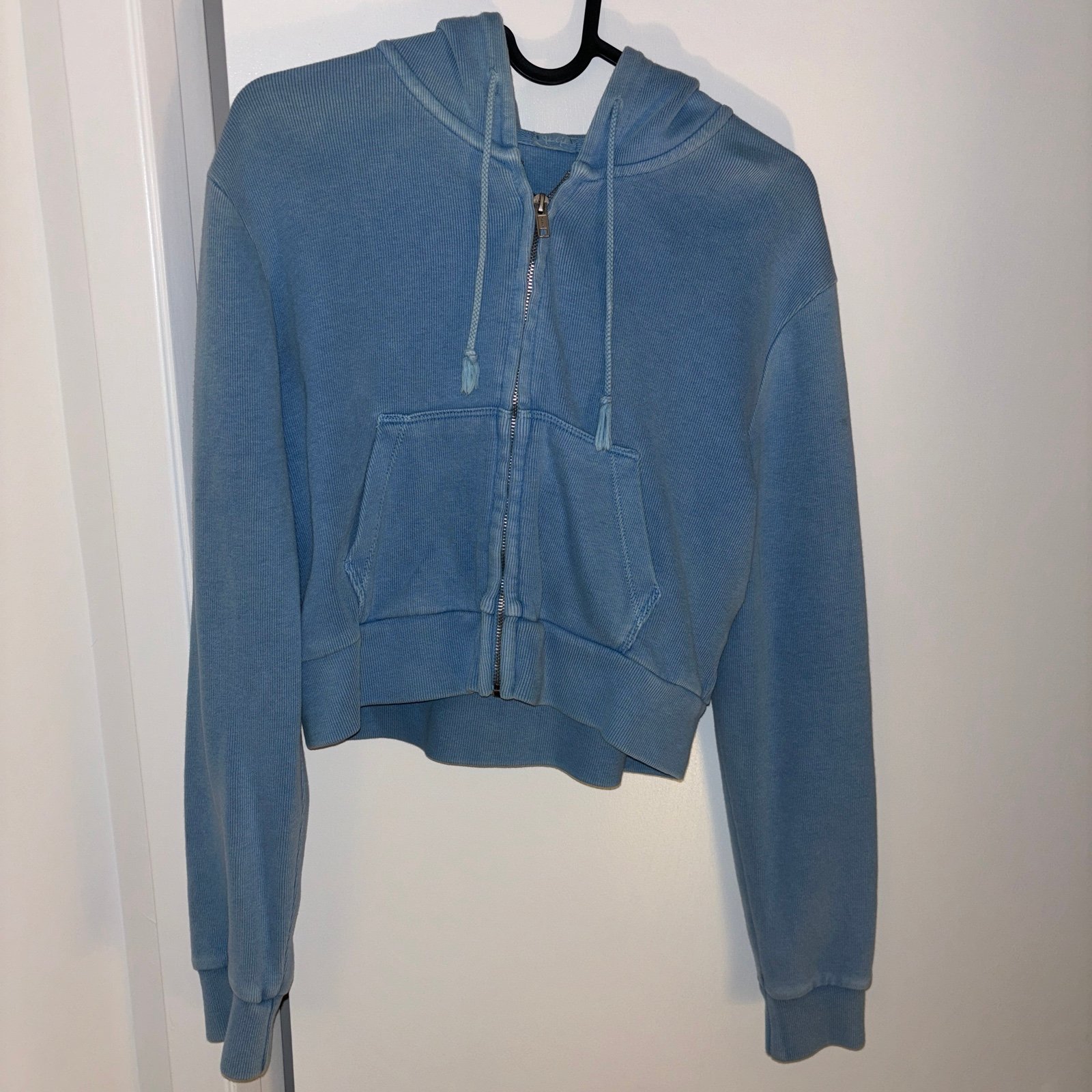 Brandy Melville sky blue crop zip hoodie