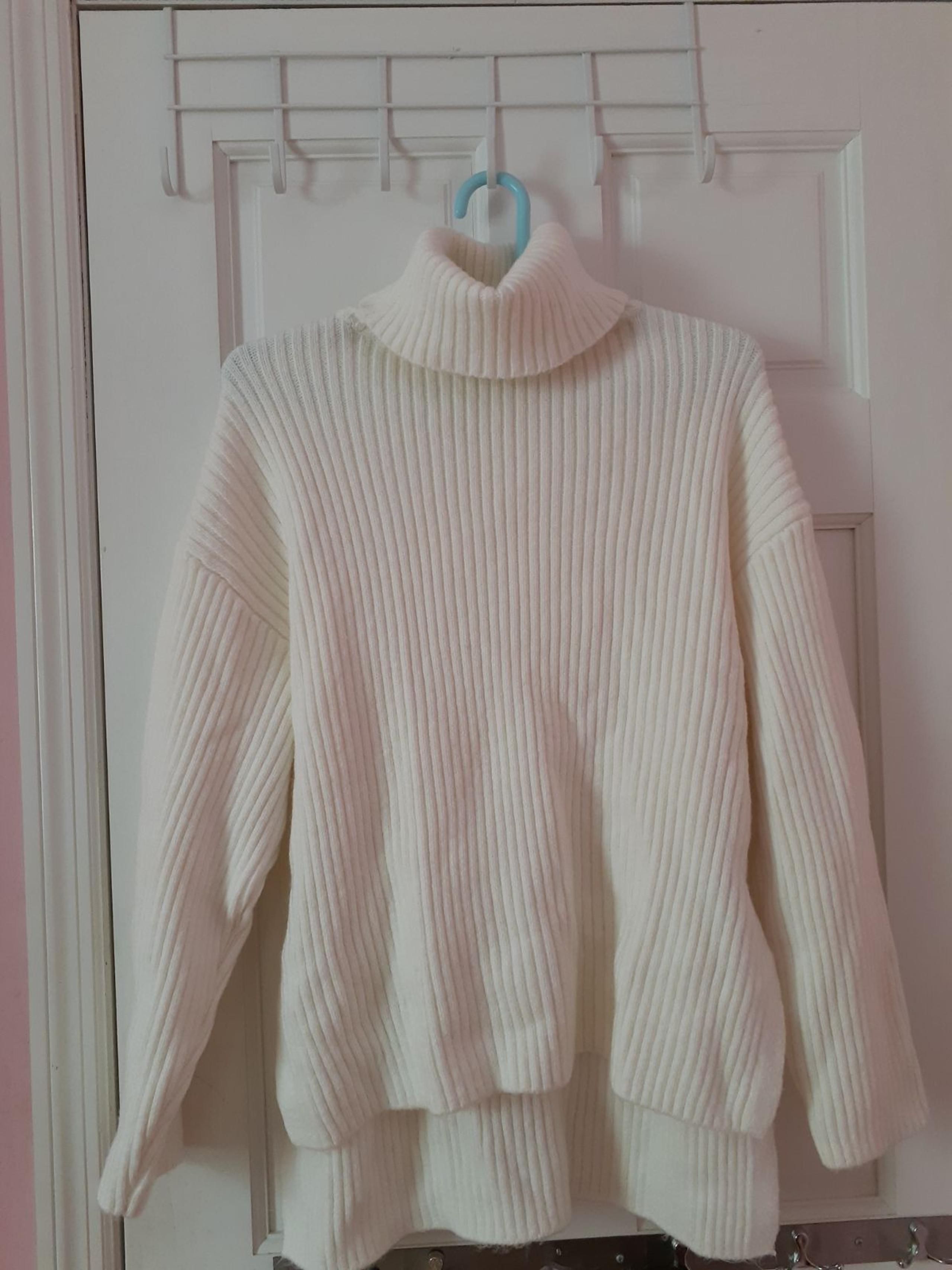White turtleneck/sweater H&M (Knit)