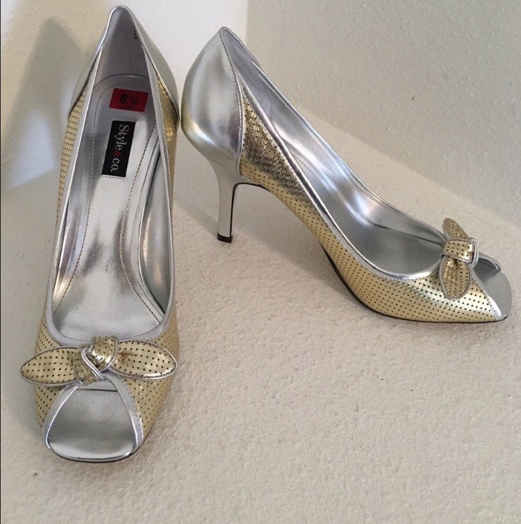 Style & Co Silver And Gold Heels