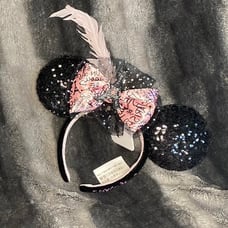 Minnie Ears Can-can: EPCOT’s France pavilion