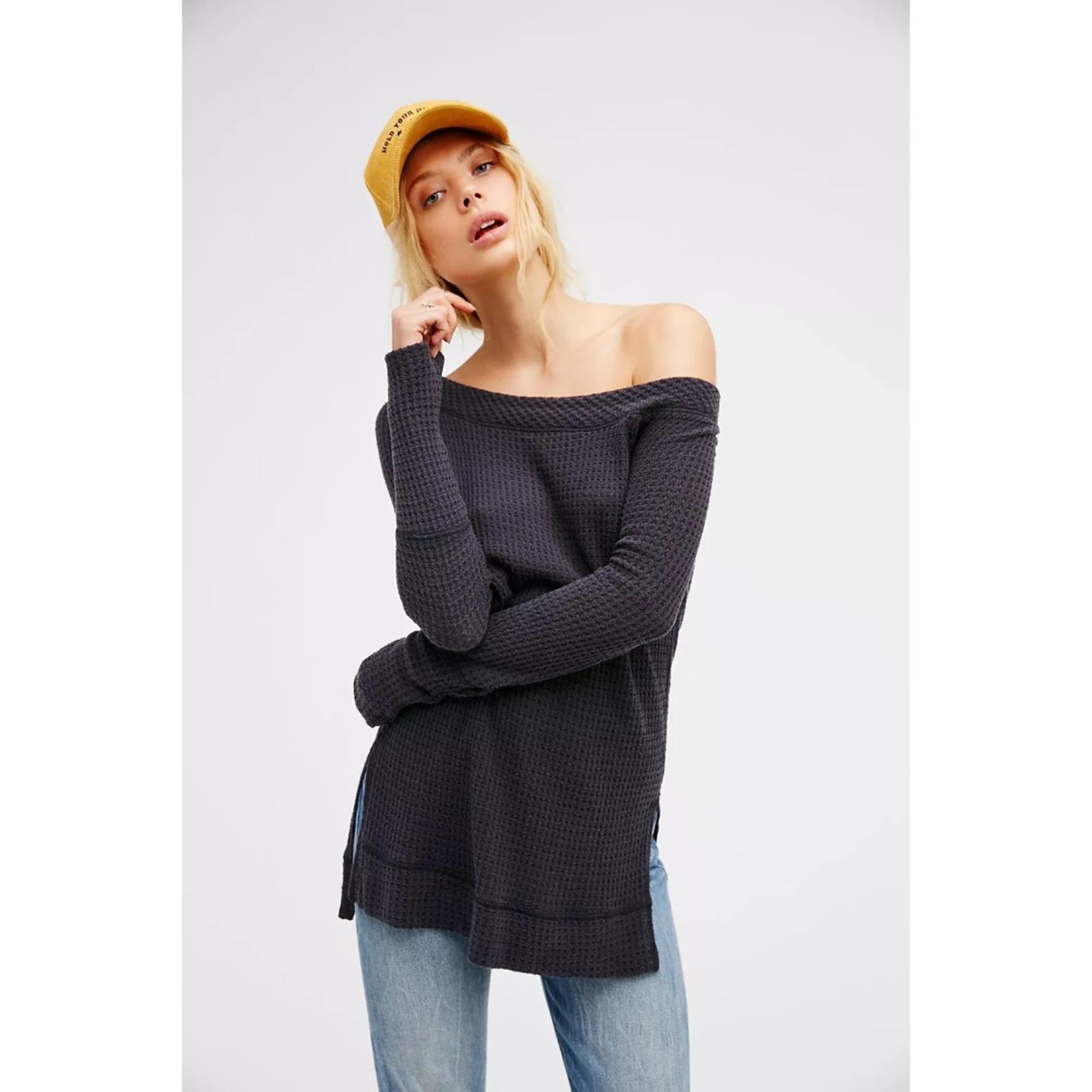 FREE PEOPLE We The Free Gray Off The Shoulder Waffle Knit Kate Thermal Top Small