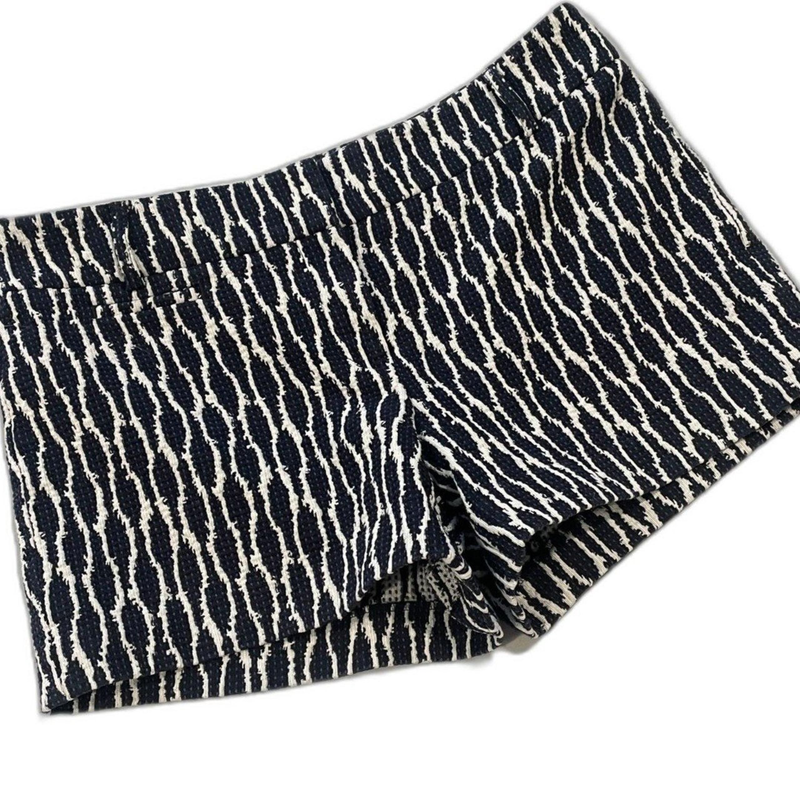 ~ Ann Taylor LOFT sz 8 Riviera Shorts Navy Blue White Pattern Pockets Belt Loops