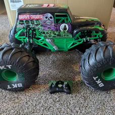 Monster Jam R/C Mega Grave Digger