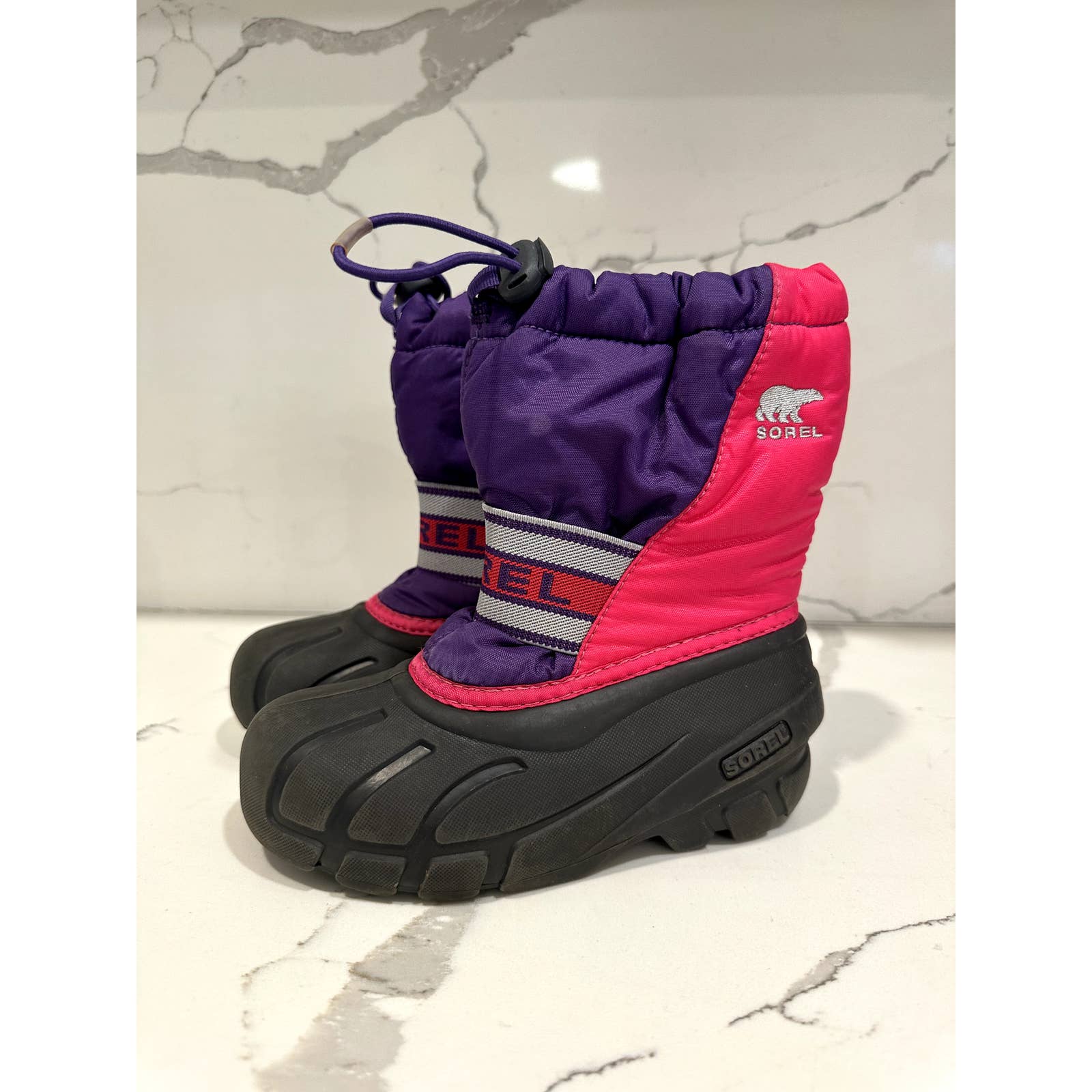 Girl's Sorel snow boots size 12