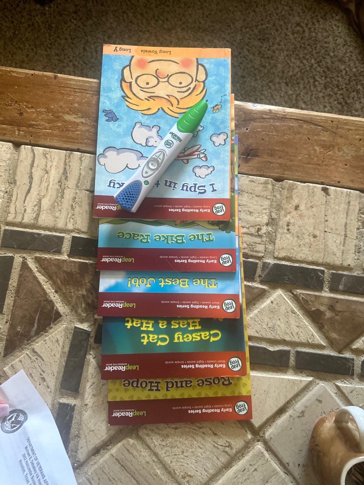 Leap frog books and pen