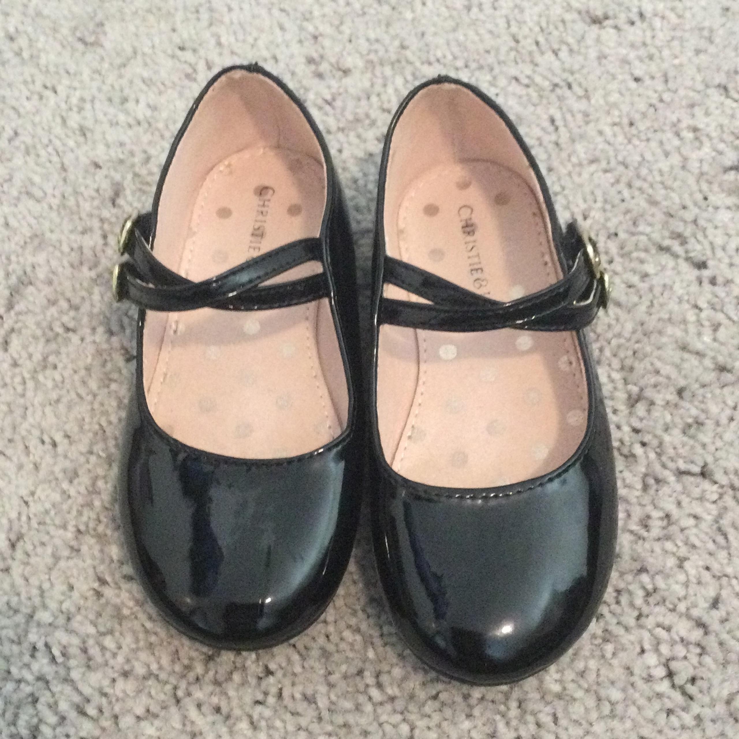 Kids Christine & Jill black patent leather shoes size 10
