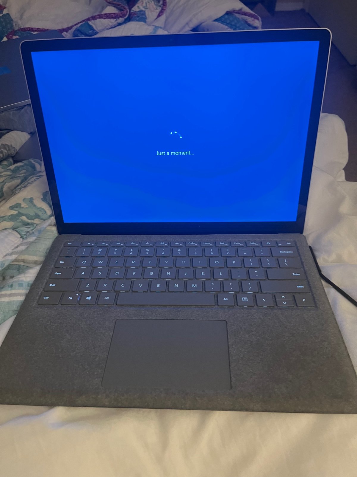 Microsoft - Surface Laptop 4 - 13.5” Touch-Screen – AMD Ryzen 5 Surface Edition