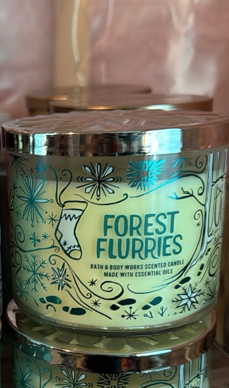 Forrest flurries candle