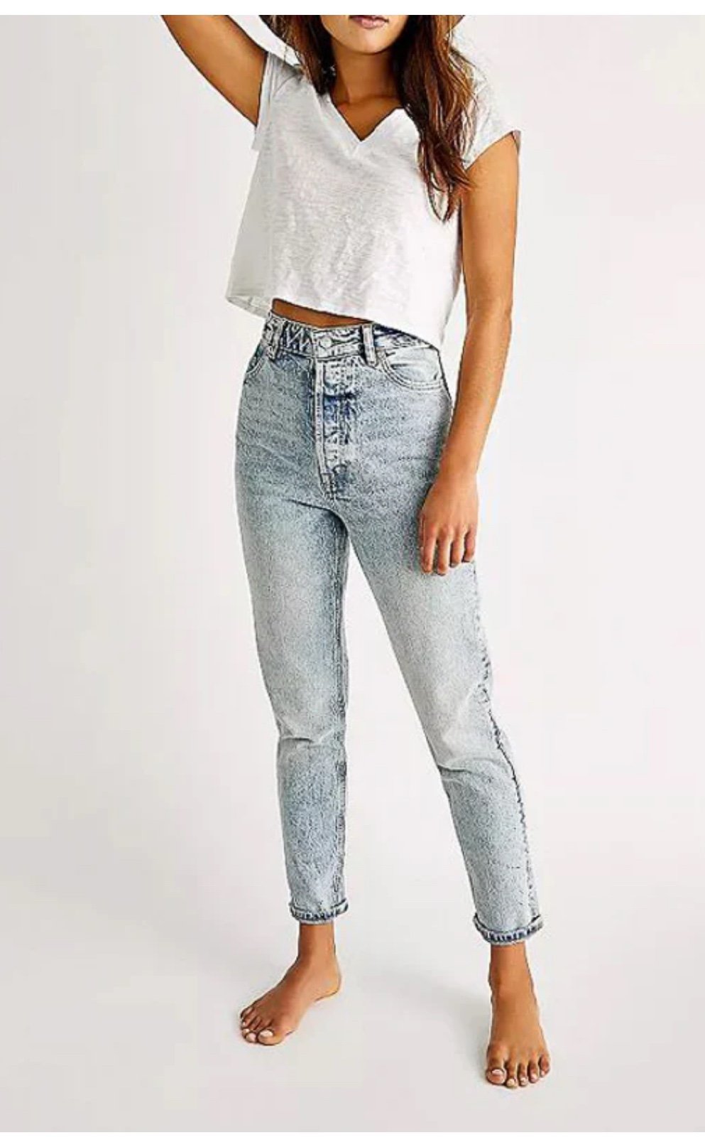 Zuri Mom Jeans in Lived in Blue