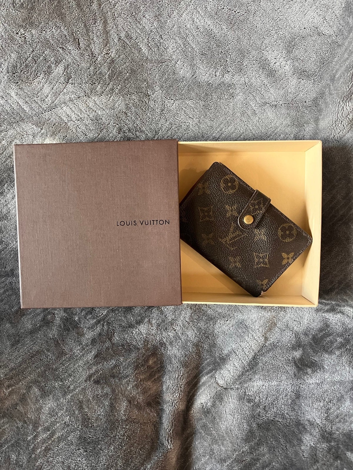 LOUIS VUITTON CLEA WALLET VS LOUIS JULIETTE WALLET