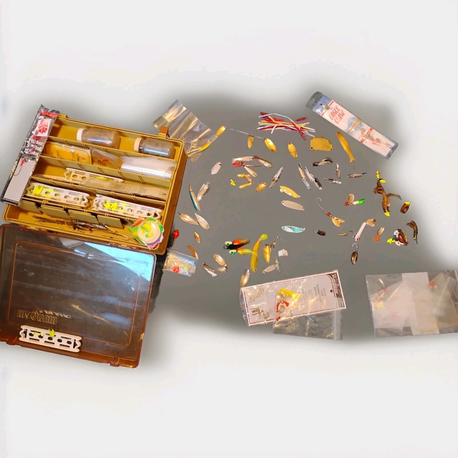 Large Lot Fishing Supplies Some Vtg Johnson's Silver Minnow Mooselook Lines...