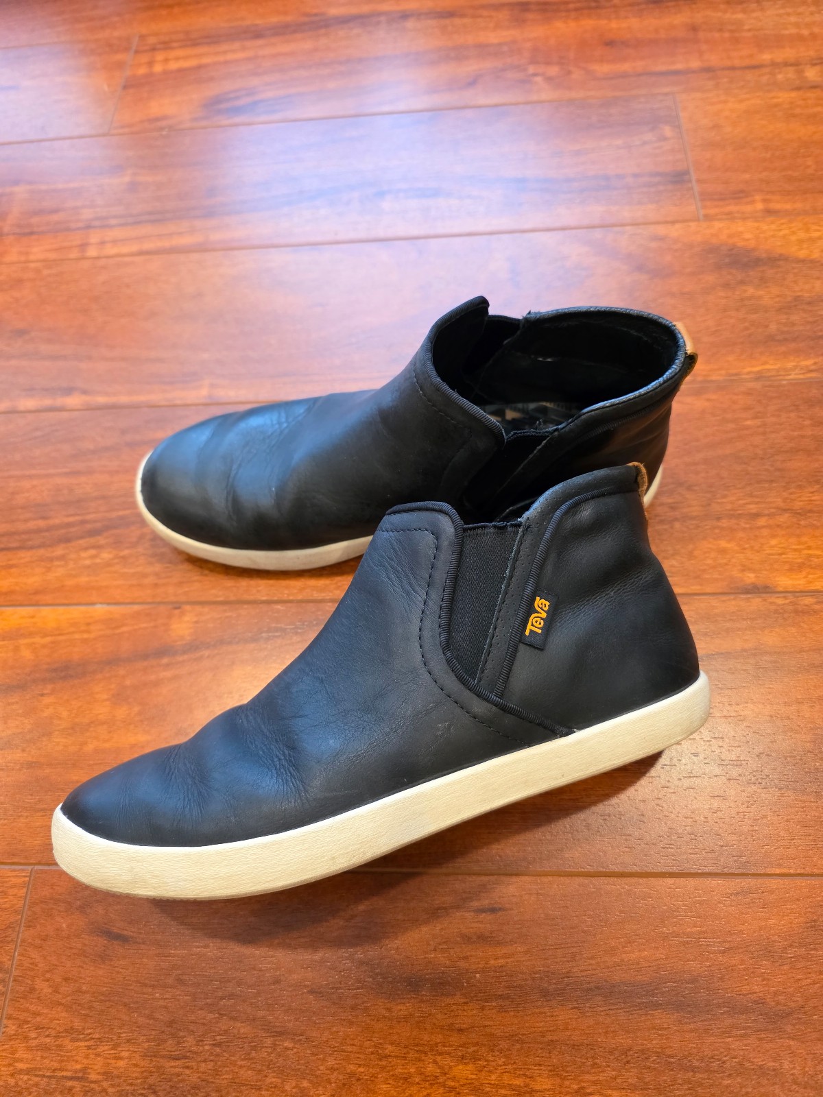 Teva Willow Chelsea Boots Women's Size 8.5 Black