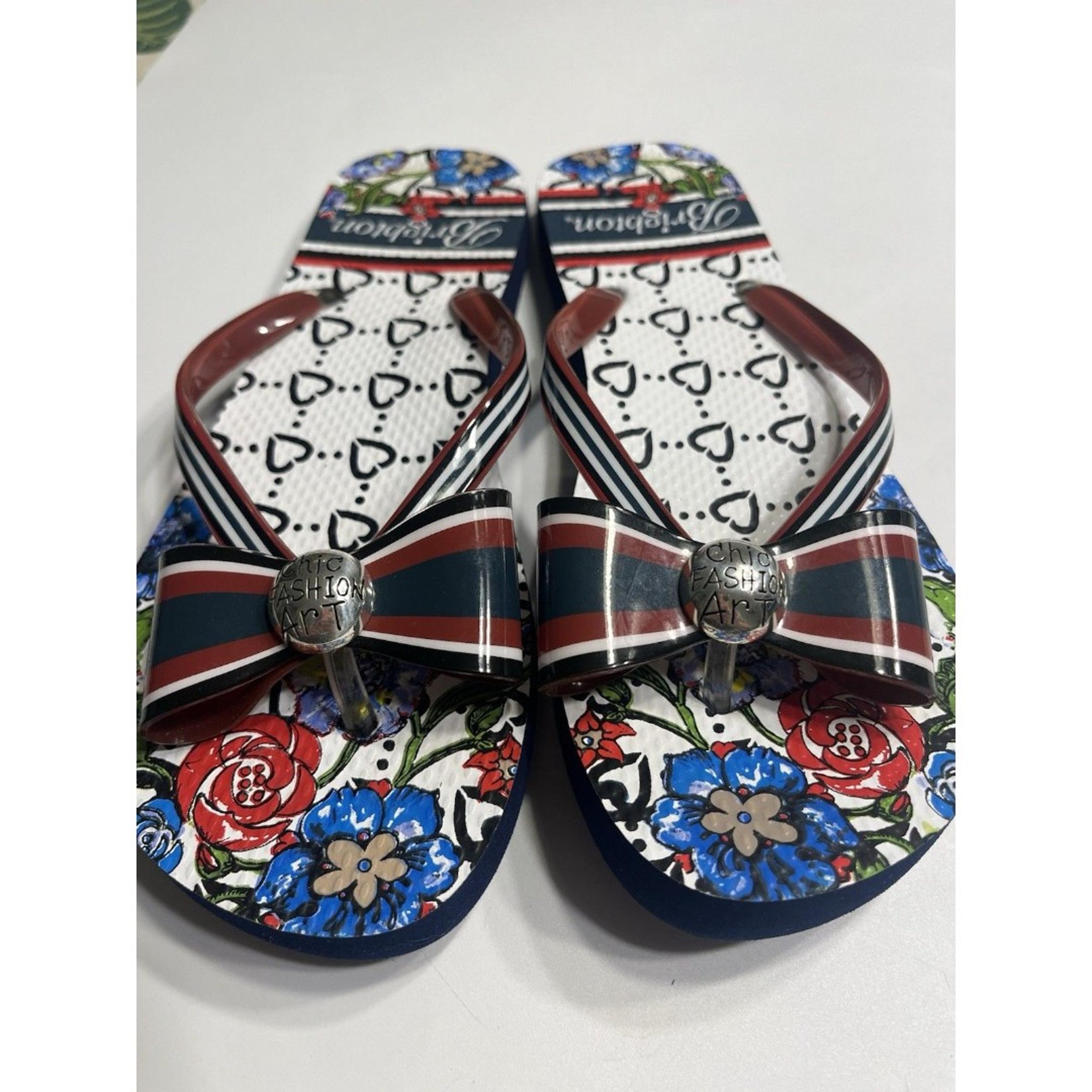 Brighton Entice Red Blue White Shoes Flip Flops Women’s Sz 6