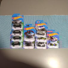 Hot wheels. Tesla cyber truck, space jam