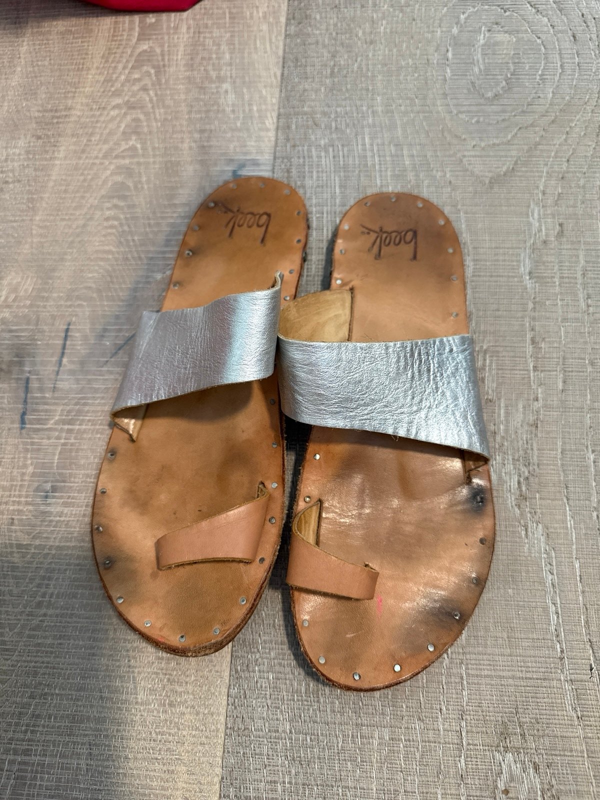 Beek Finch leather Sandals silver tan size 8