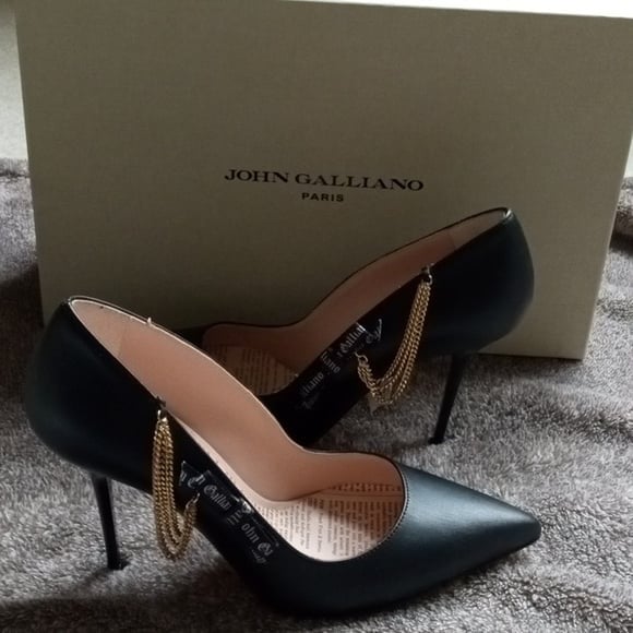 John Galliano black chain pump with box