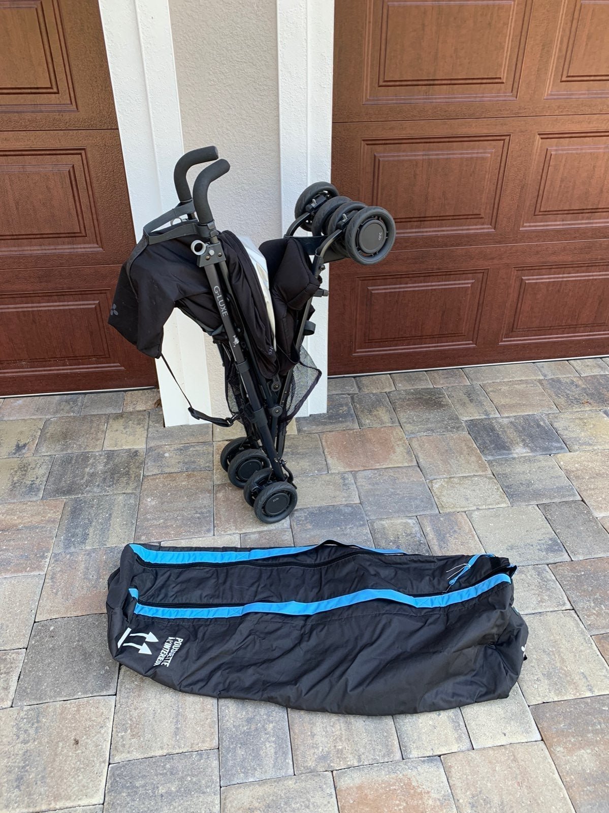 UppaBaby G Luxe stroller AND travel bag