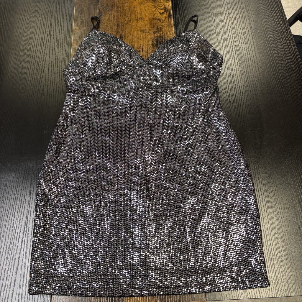 EUC Lulu's Let it Glow Black and Silver Sequin Bodycon Party Dress Size XL