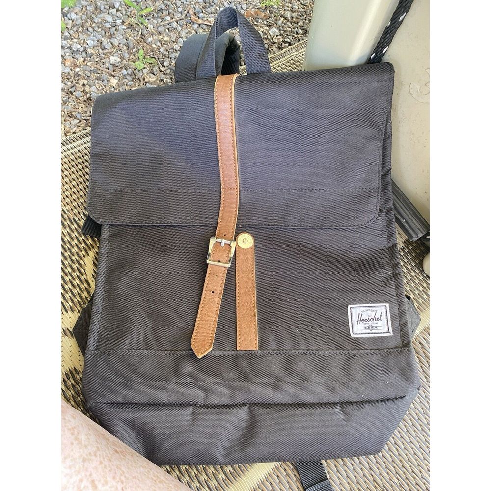 Herschel City Backpack, Ash Rose, Mid-Volume 14.0L