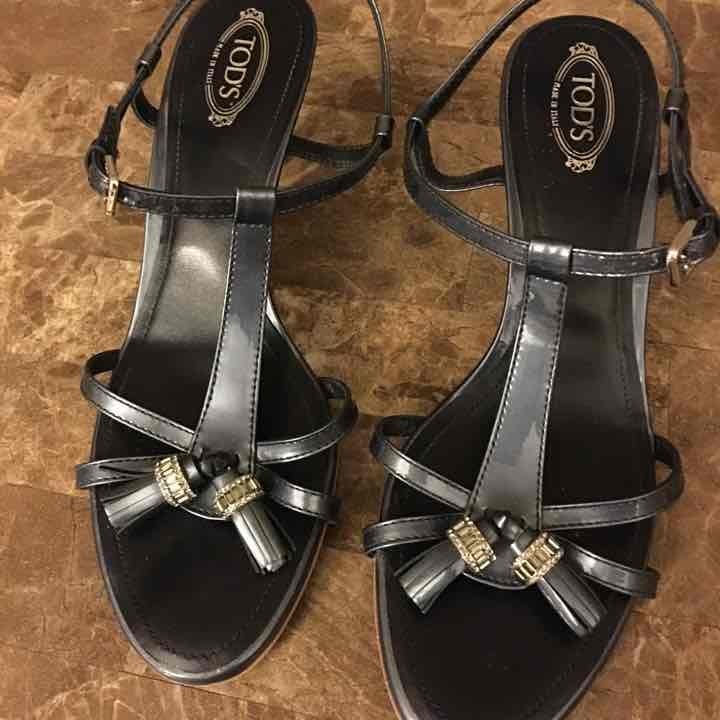 Tod's grey sandals size 7.5