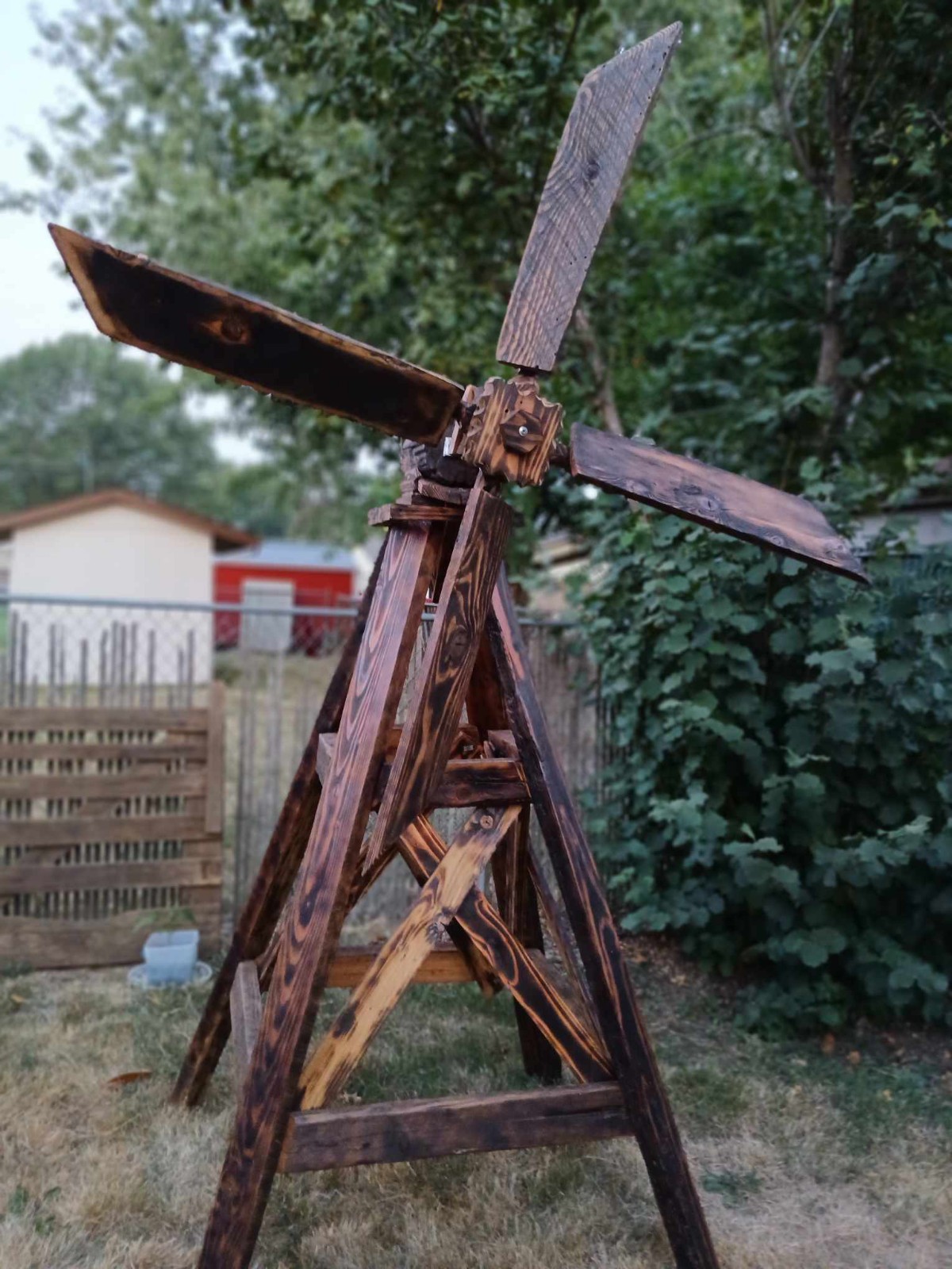 10ft tall garden windmill
