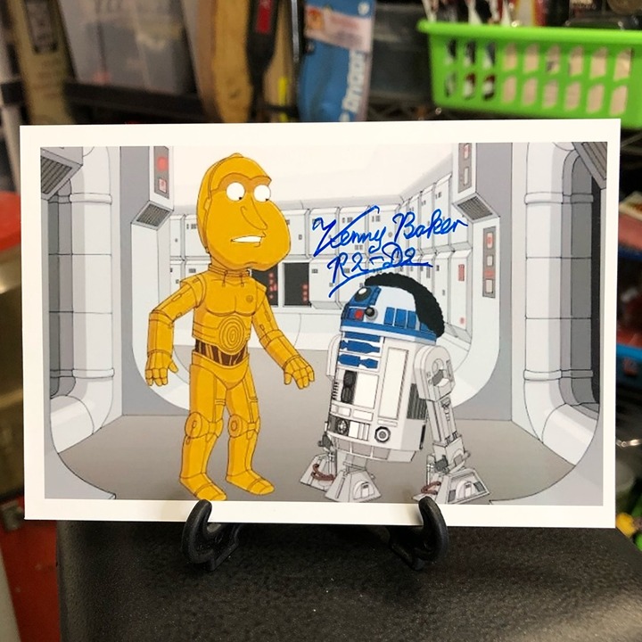 Rare Kenny Baker (R2D2) Family Guy Autographed 6x4 Photo