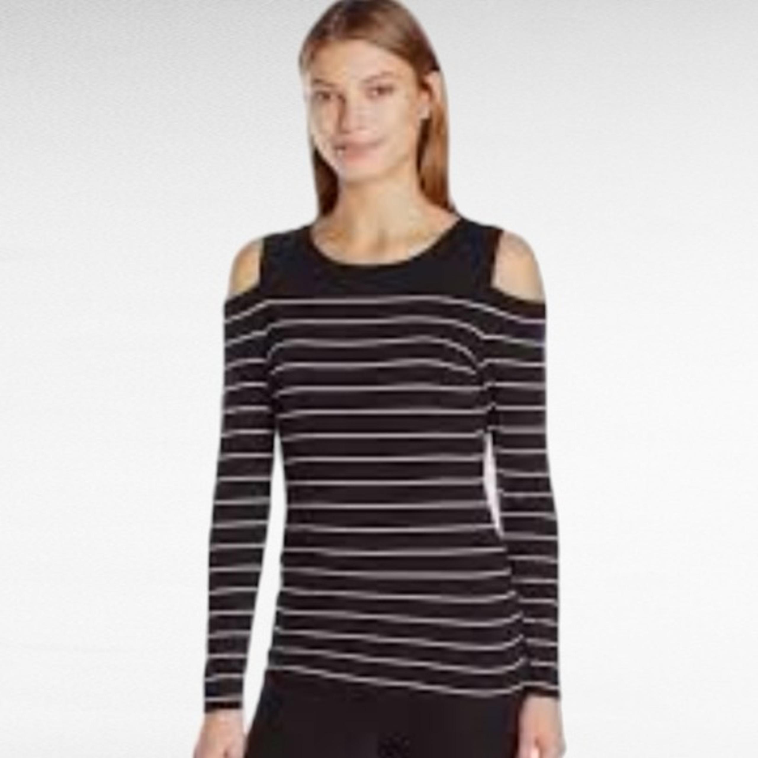 Vince Camuto Black & White Striped Cold Shoulder Long Sleeve Knit Top Size Large