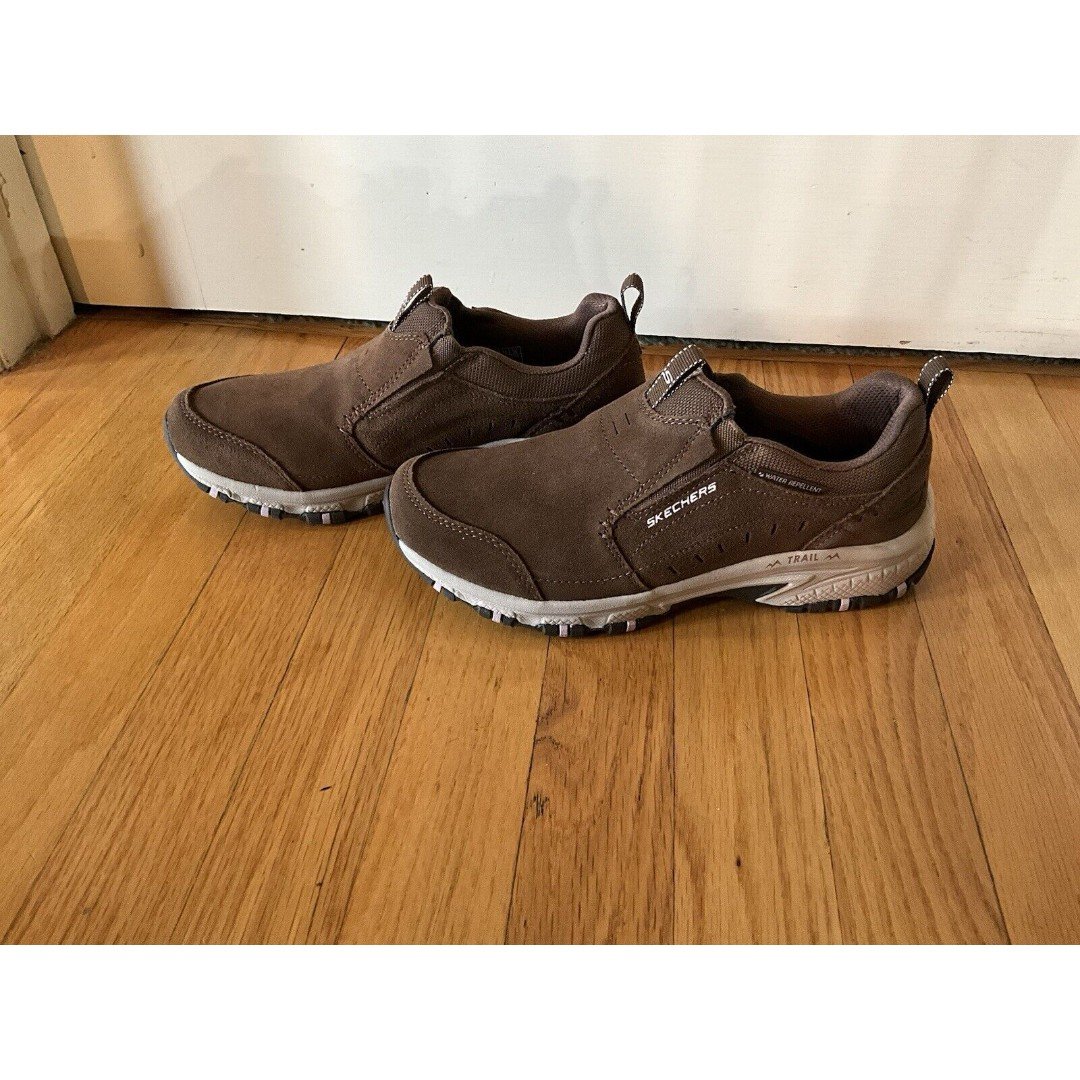 New Skechers #180010 brown suede Trail hiking shoes size 7 retails 80