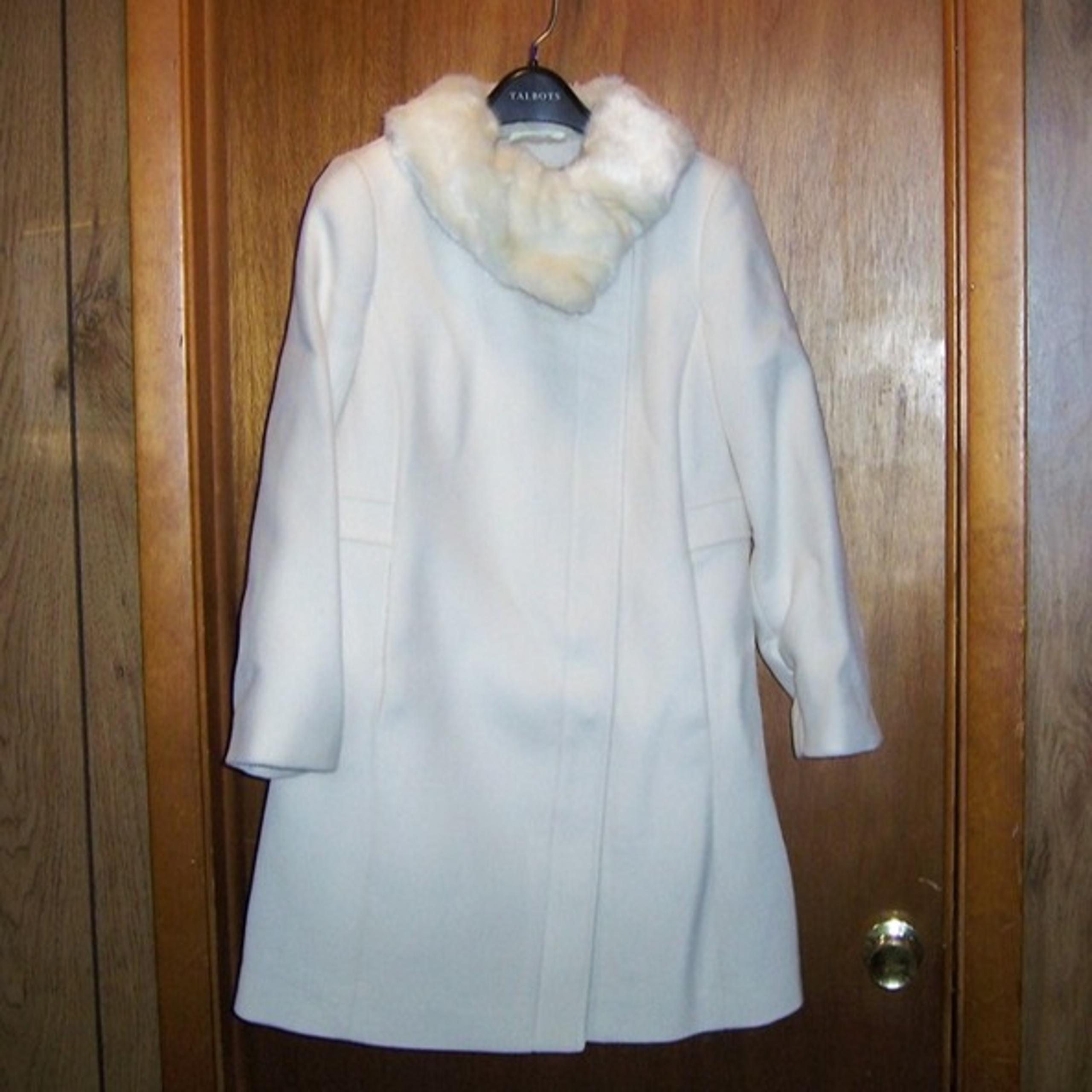 TALBOTS Ivory Wool Coat Faux Fur Collar 10P 10 Petite NWT Brand New $399