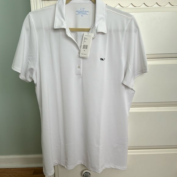 NWT vineyard vines Performance polo