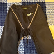 Arena size 24 Tech Suit