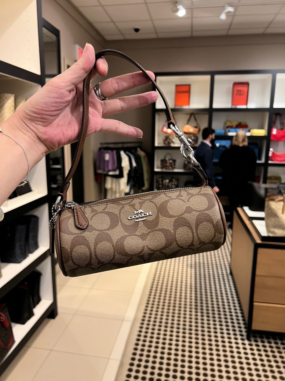 激安新作★COACH★Nolita Barrel Bag New Authentic Coach Leather Nolita Barrel Bag - CR830 - MSRP