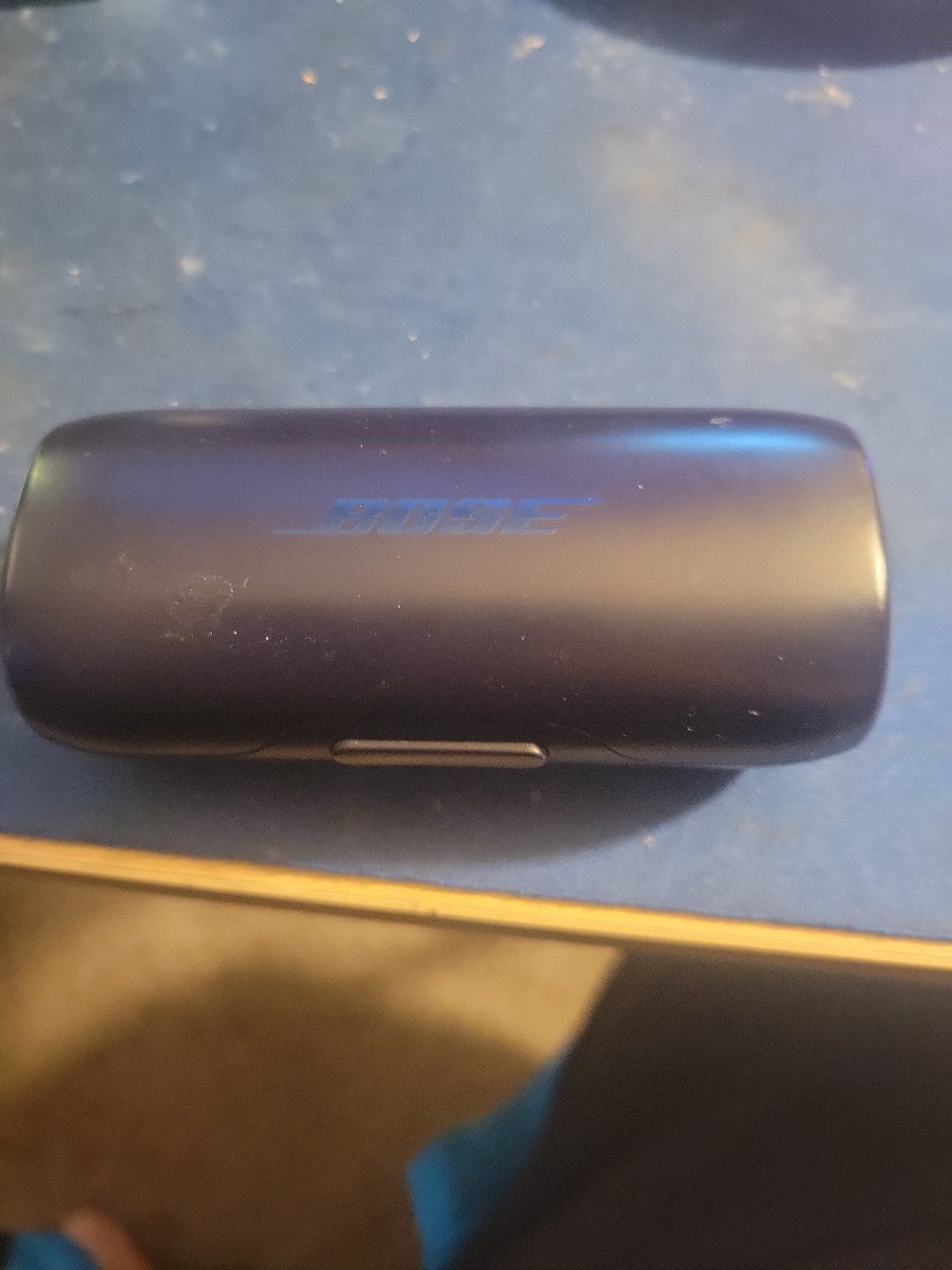 Bose wireless earbuds with charging case